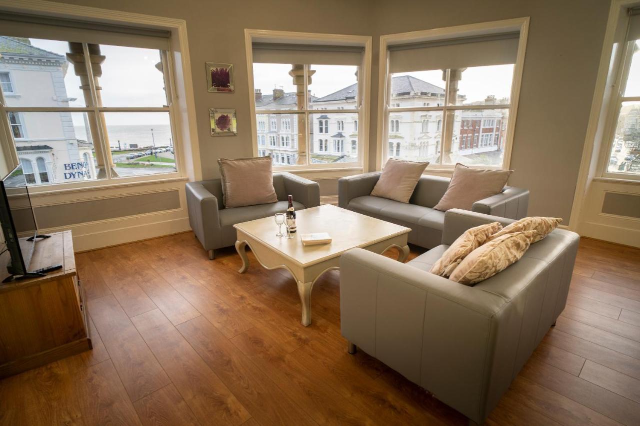 Cornerhouse Apartments Лландидно Екстер'єр фото