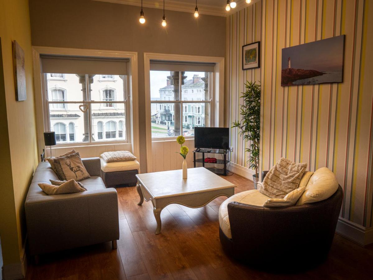 Cornerhouse Apartments Лландидно Екстер'єр фото