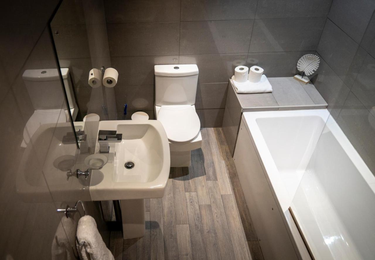 Cornerhouse Apartments Лландидно Екстер'єр фото