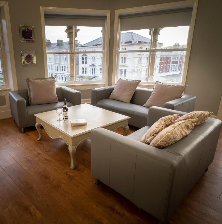 Cornerhouse Apartments Лландидно Екстер'єр фото